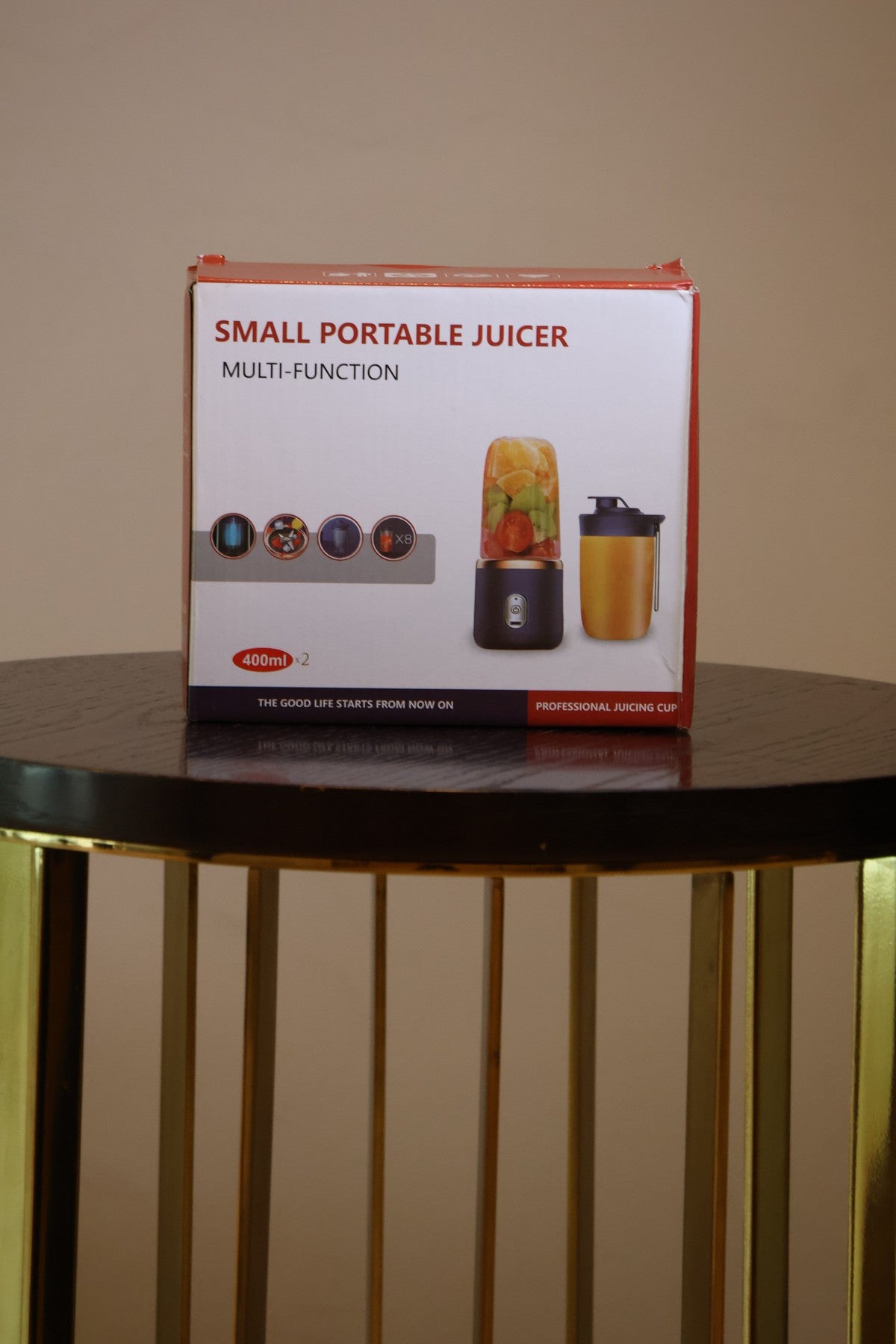 Portable juicer retail box from House of Finds product shoot